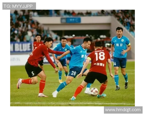 南京足球队的蜕变之旅：从传统强队到现代足球新标杆的探索与挑战